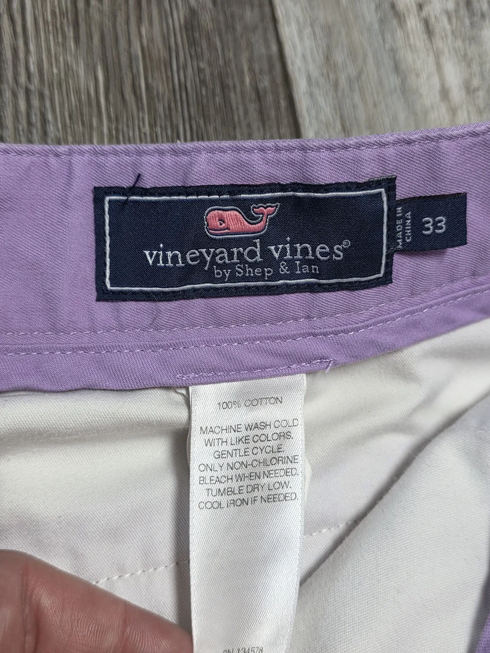 Vineyard Vines Men's 100% Cotton Club Shorts with 9
